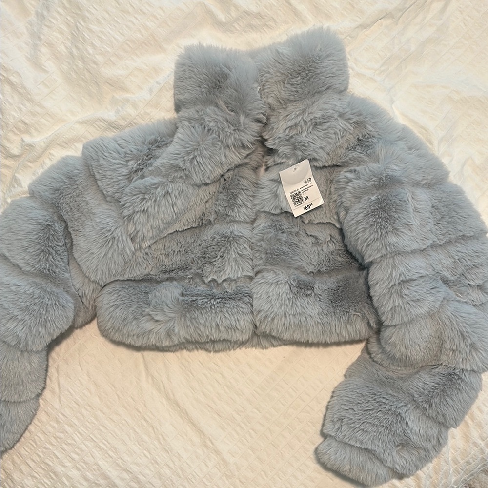 Forever 21 Plush Faux Fur Jacket in Light Gray